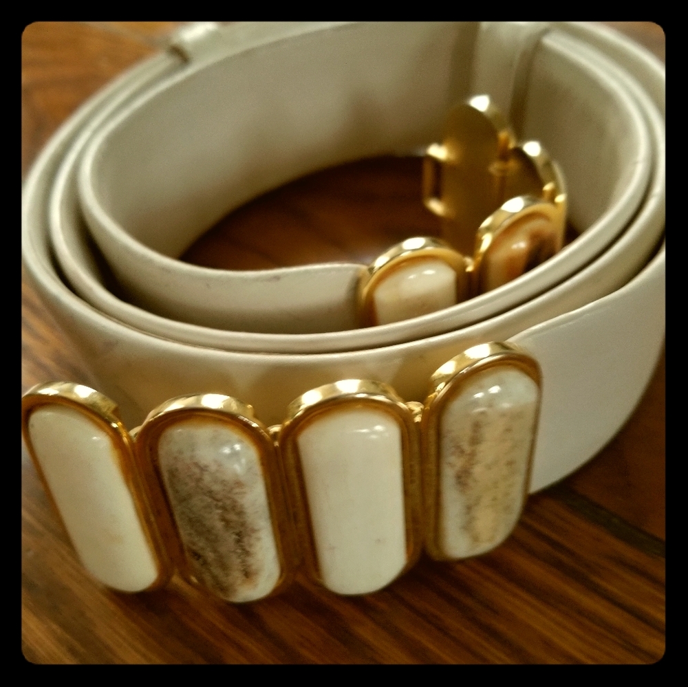 Judith Leiber Bone/Stone/Ivory Belt